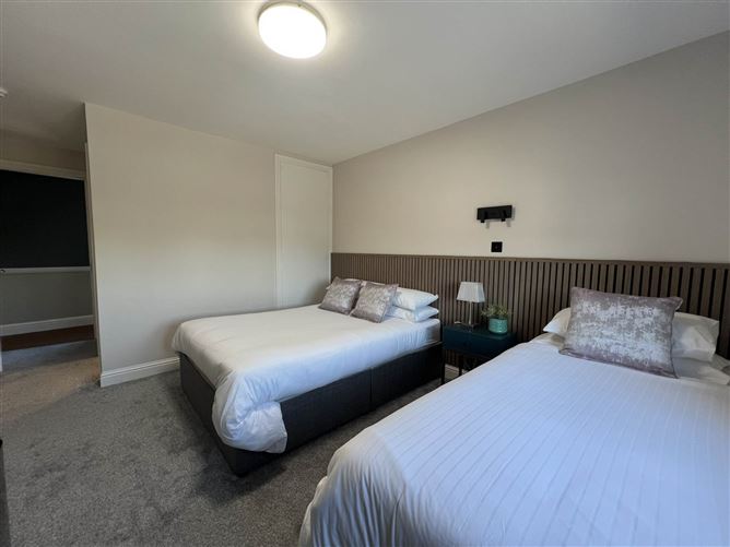 Nagle`s Bar & Accommodation, Kilsheelan, County Tipperary