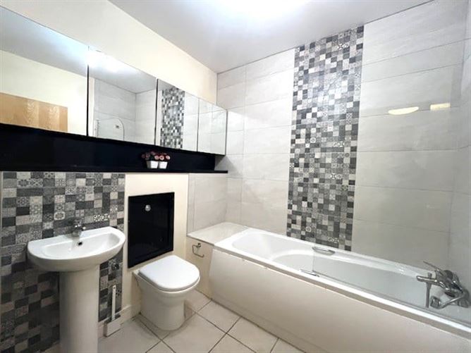 Fortunes Lawn, Citywest, Dublin 24