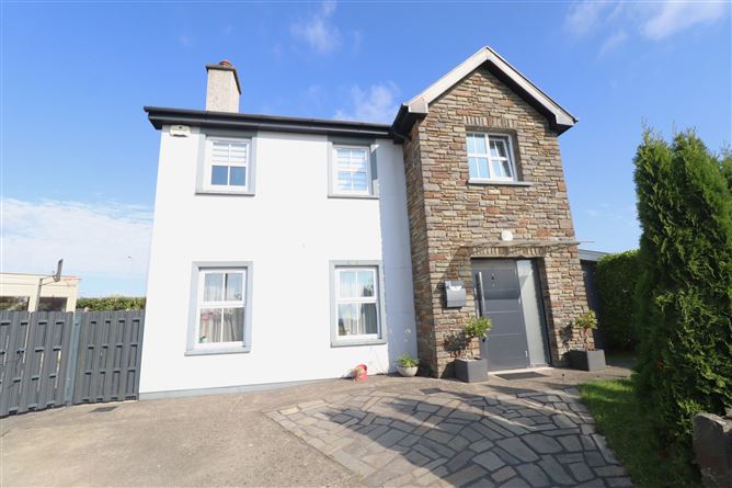 31 Gortnaclohy Heights , Skibbereen, West Cork