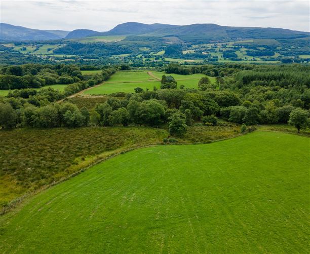 Knockeens, Kilgarvan