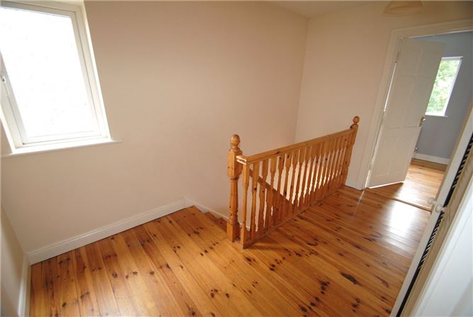 22 Rossmore, Roscrea, Co. Tipperary