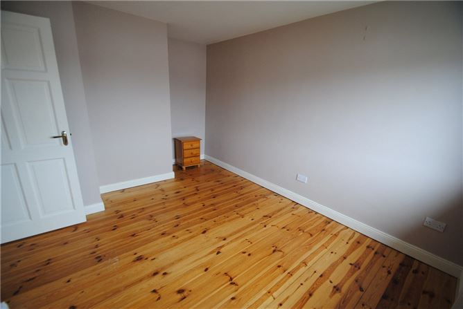 22 Rossmore, Roscrea, Co. Tipperary