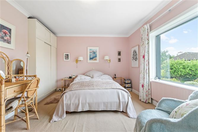 5 Rathdown Crescent, Terenure, Dublin 6W