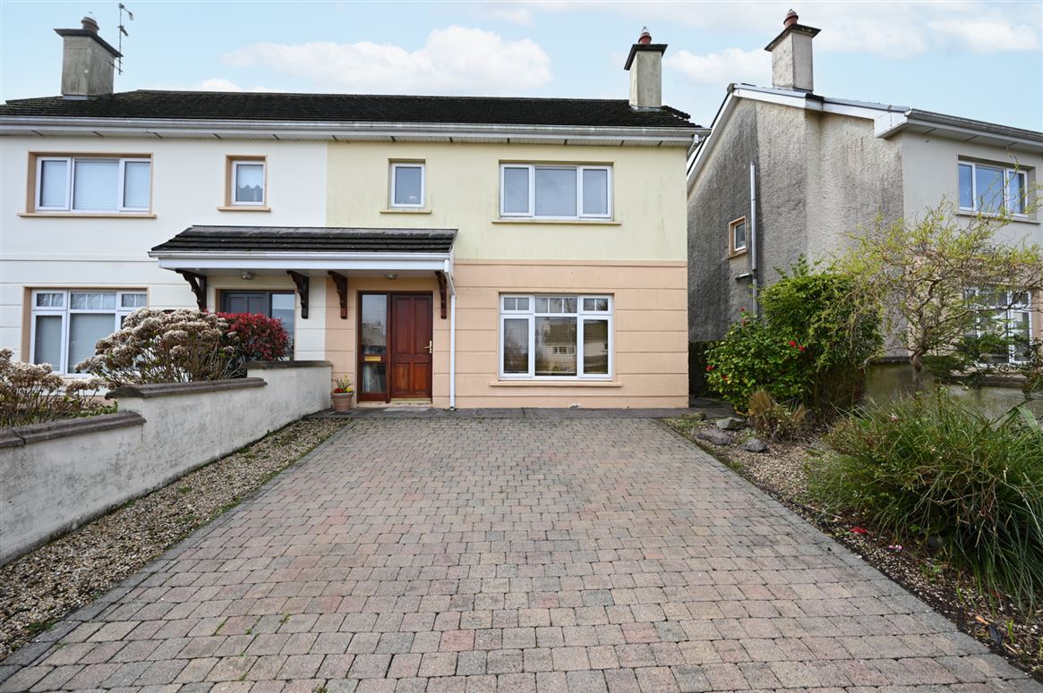 2 Ardkeale, Mount Oval, Rochestown, Cork