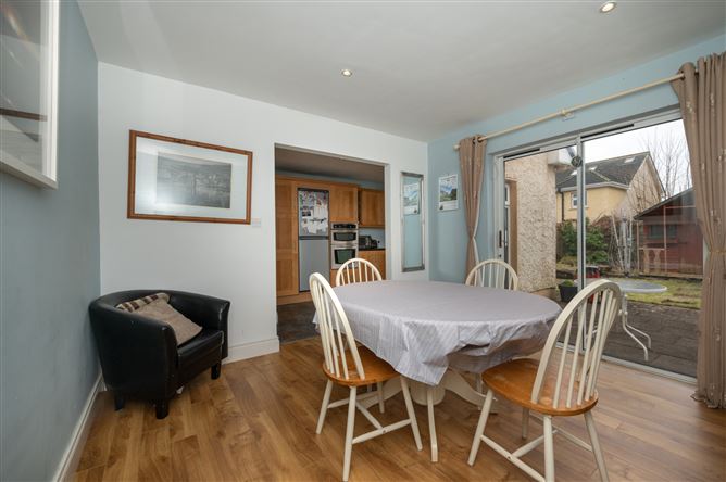 2 Ardkeale, Mount Oval, Rochestown, Cork