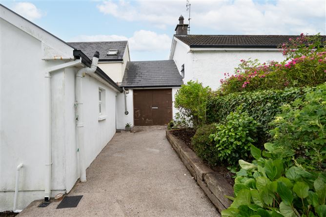 Stones Throw, Main Street, Knockraha, Co. Cork