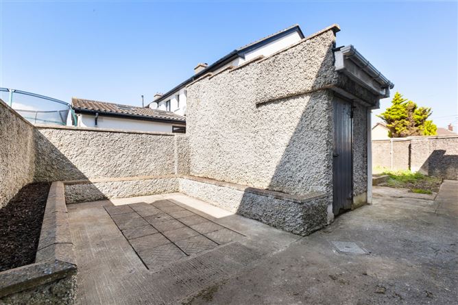 2 Beneavin Road, Glasnevin, Dublin 11
