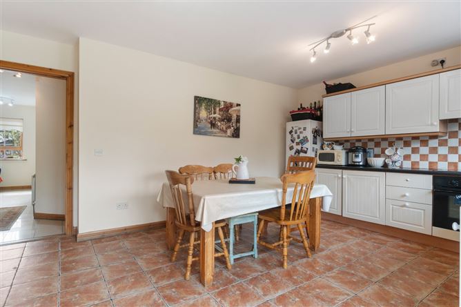 24 Cluain Aoibhin, Station Rd, Foxford, Co. Mayo.