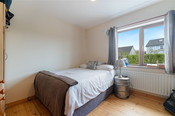 24 Cluain Aoibhin, Station Rd, Foxford, Co. Mayo.