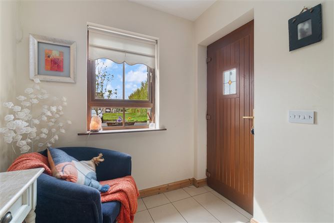 24 Cluain Aoibhin, Station Rd, Foxford, Co. Mayo.