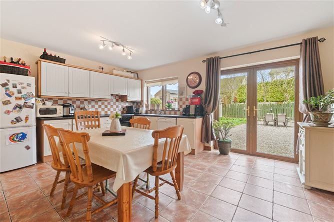 24 Cluain Aoibhin, Station Rd, Foxford, Co. Mayo.