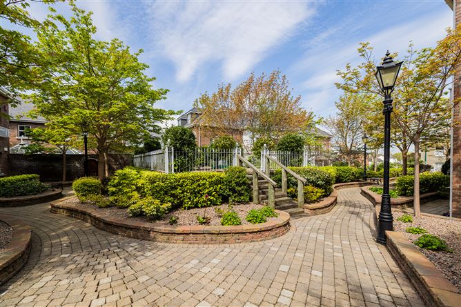 12 Yeats House, Glenarm Square, Drumcondra, Dublin 9