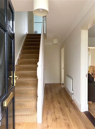 19 The Crescent, Oranhill, Oranmore, Galway