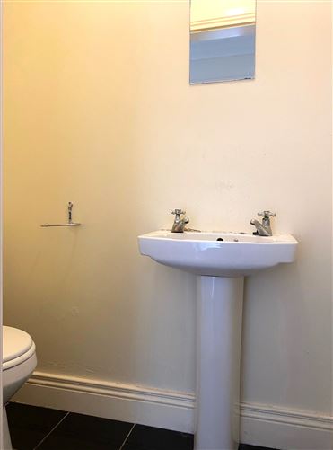 19 The Crescent, Oranhill, Oranmore, Galway