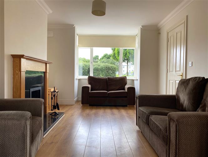 19 The Crescent, Oranhill, Oranmore, Galway