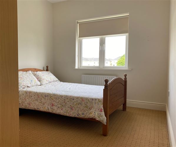 19 The Crescent, Oranhill, Oranmore, Galway