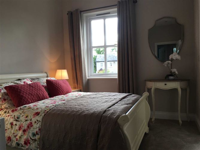 9 Bartra Green, Killala, County Mayo