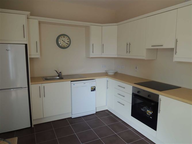 9 Bartra Green, Killala, County Mayo