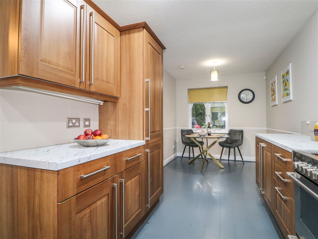 25 Saturn Croft,Bracknell, Berkshire, United Kingdom