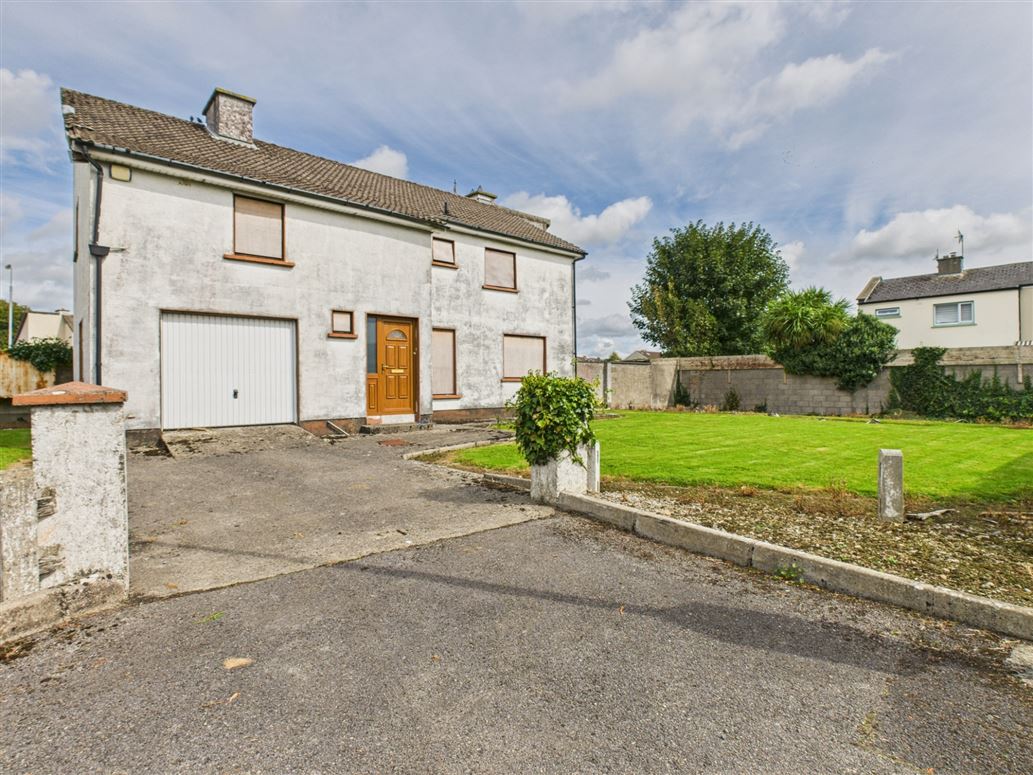 51 Dunbane, Carrick-On-Suir, Co. Tipperary