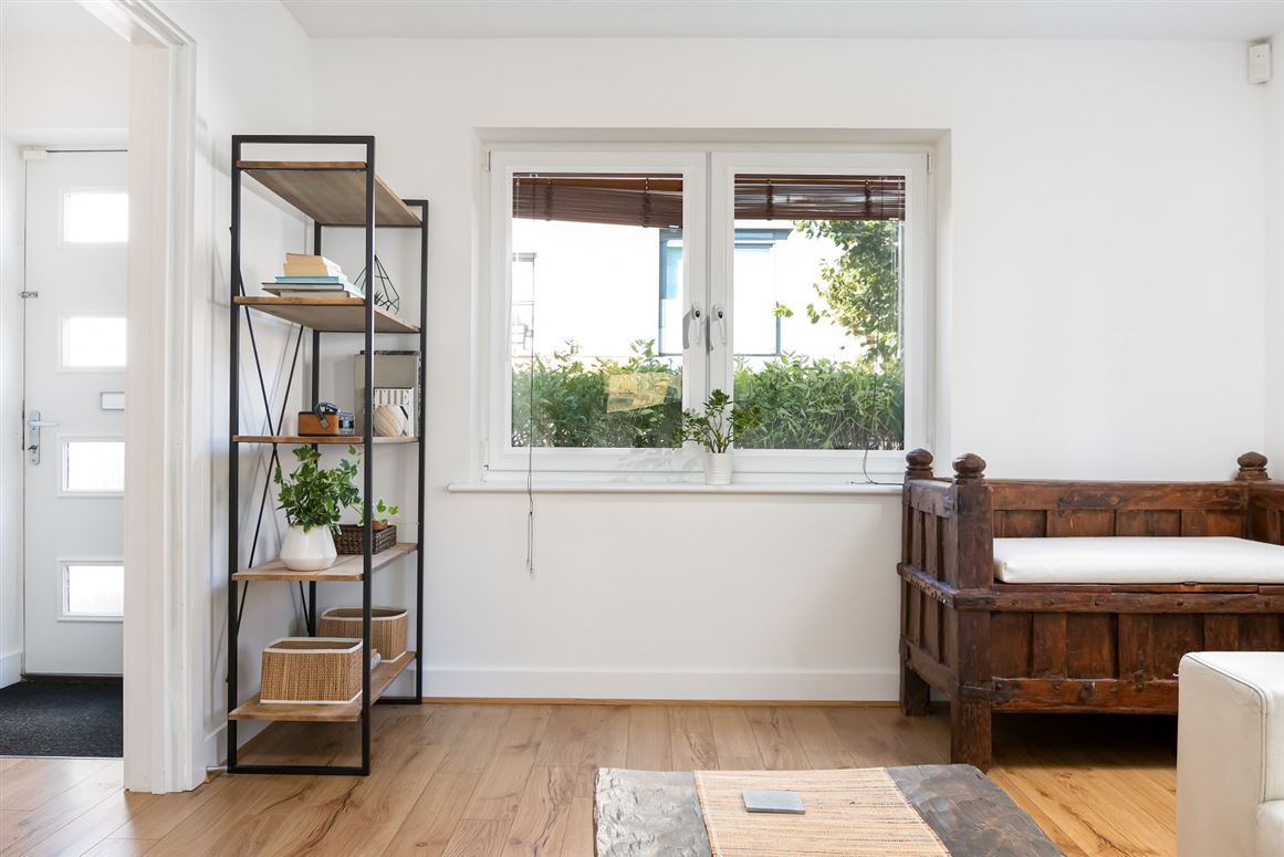 Teak On White,Reading, Berkshire, United Kingdom