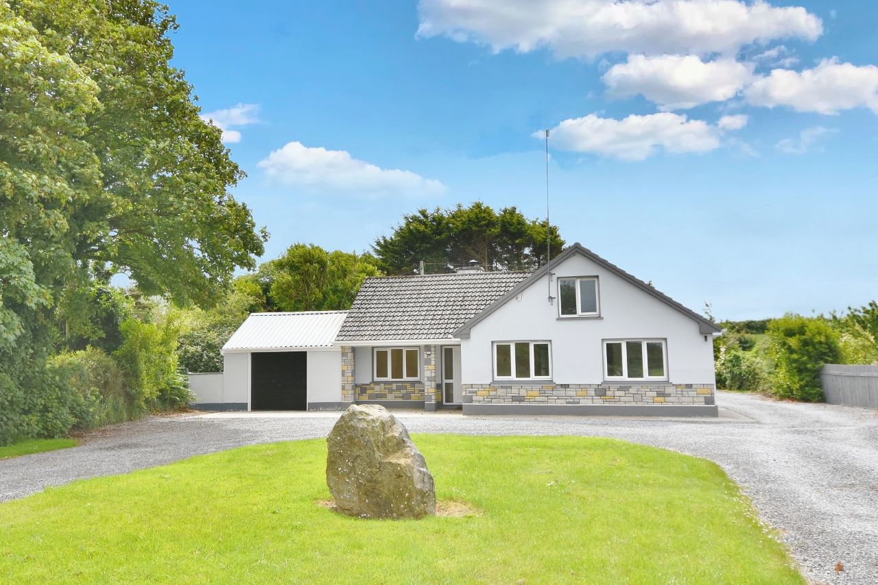 Avondale, Carhoonakilla, Tarbert, Co. Kerry