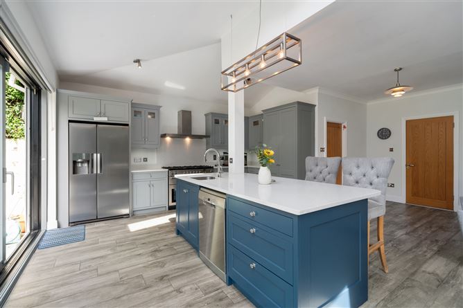 Photo 8 of 25 — 15 Weston Court, Weston Park, Lucan, Co. Dublin