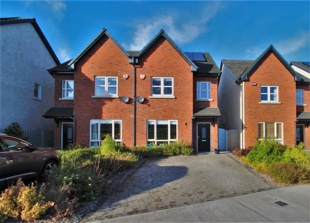 8 Castlegrange Lawn, Castaheany, Clonsilla, Dublin 15