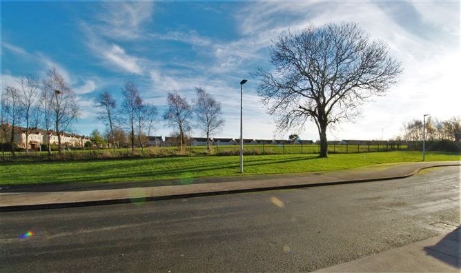 8 Castlegrange Lawn, Castaheany, Clonsilla, Dublin 15
