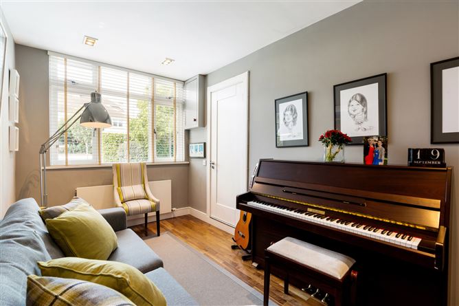 33 Hyde Park Avenue, Blackrock, Co. Dublin