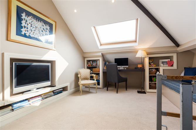 33 Hyde Park Avenue, Blackrock, Co. Dublin