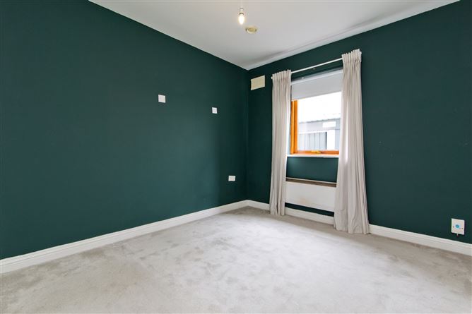 7 Martello Wood, Sandymount, Dublin 4