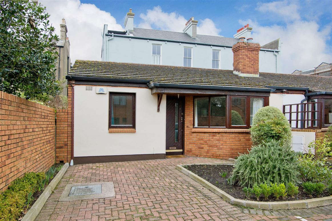 7 Martello Wood, Sandymount, Dublin 4