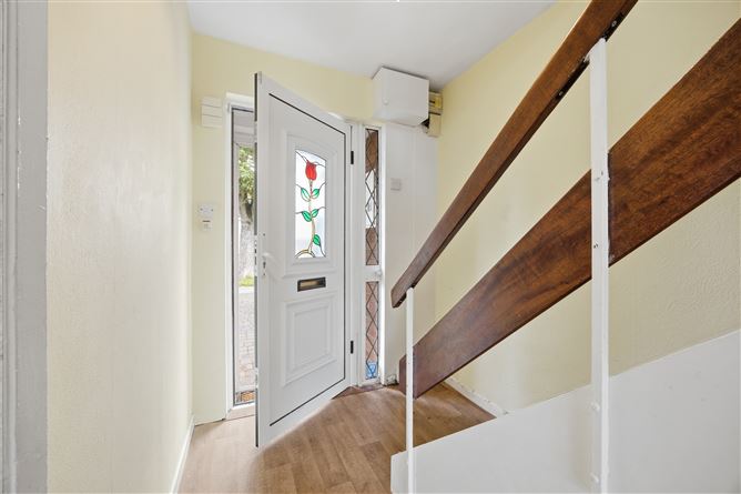 https://photos-a.propertyimages.ie/media/4/4/4/5004444/50177ac6-fa77-419c-8210-06aced741e21_l.jpg
