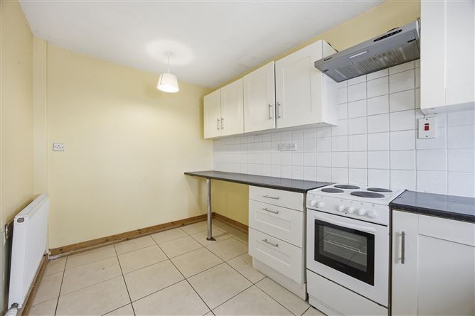https://photos-a.propertyimages.ie/media/4/4/4/5004444/50177ac6-fa77-419c-8210-06aced741e21_l.jpg