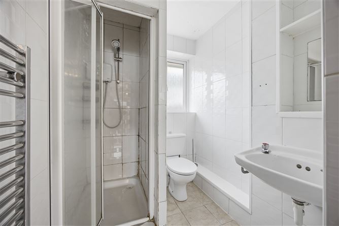 https://photos-a.propertyimages.ie/media/4/4/4/5004444/50177ac6-fa77-419c-8210-06aced741e21_l.jpg