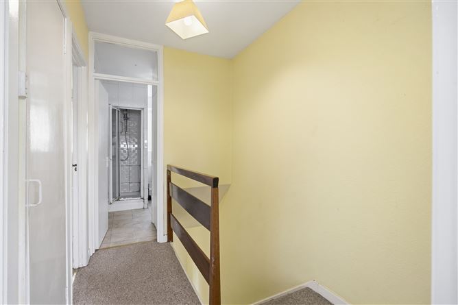 https://photos-a.propertyimages.ie/media/4/4/4/5004444/50177ac6-fa77-419c-8210-06aced741e21_l.jpg