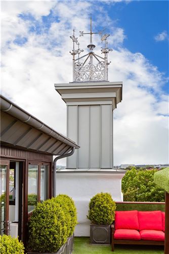 Penthouse Apartment, Holyrood Castle, Holyrood Park, Sandymount, Dublin 4