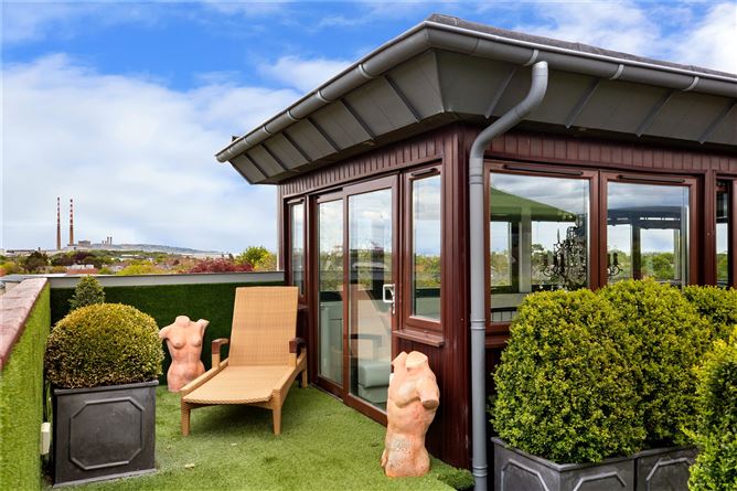 Penthouse Apartment, Holyrood Castle, Holyrood Park, Sandymount, Dublin 4