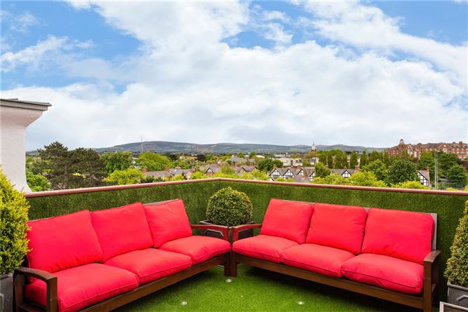 Penthouse Apartment, Holyrood Castle, Holyrood Park, Sandymount, Dublin 4