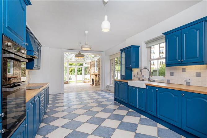 3 Anglesea Road, Ballsbridge,   Dublin 4