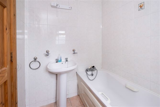 7 Dunkellin Terrace, Portumna, Co. Galway