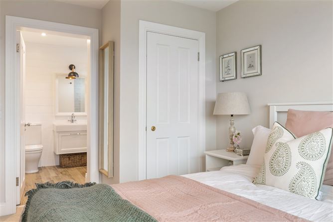 4 Killea, Barnhill Road, Dalkey, Co. Dublin