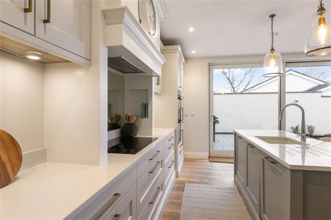 4 Killea, Barnhill Road, Dalkey, Co. Dublin