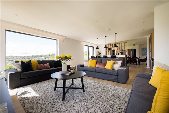 Buttercup Meadow,The Rectory, Somerset, United Kingdom