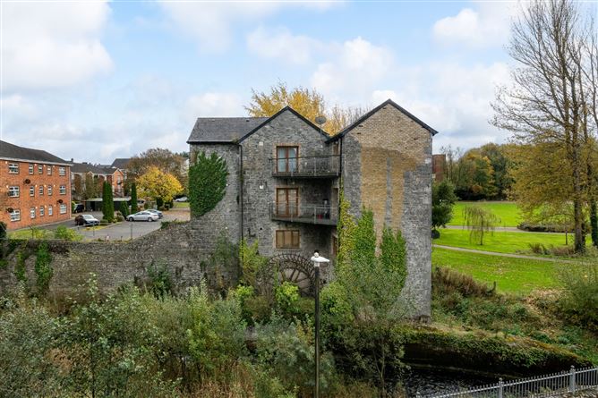 Apt 3, Block 4, Main Street, Tullamore, Co. Offaly