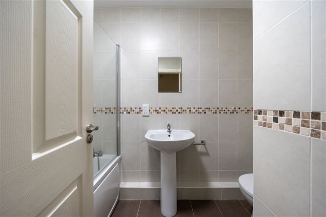 Apt 3, Block 4, Main Street, Tullamore, Co. Offaly