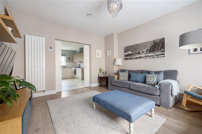 2 Larkfield Walk, Clay Farm, Leopardstown, Dublin 18
