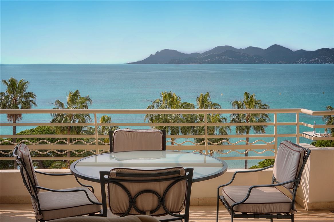 Champagne Beauty,Cannes,Provence-Alps-French Riviera,France