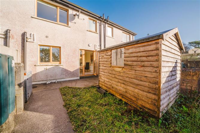 19 Carrabeag, Newport Road, Castlebar, Co. Mayo, F23RK26